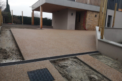 Beton-desactive-allee-circulation-particulier-et-terrasse