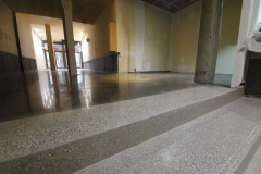 escalier-terrazzo-et-dallage-bouche-pore